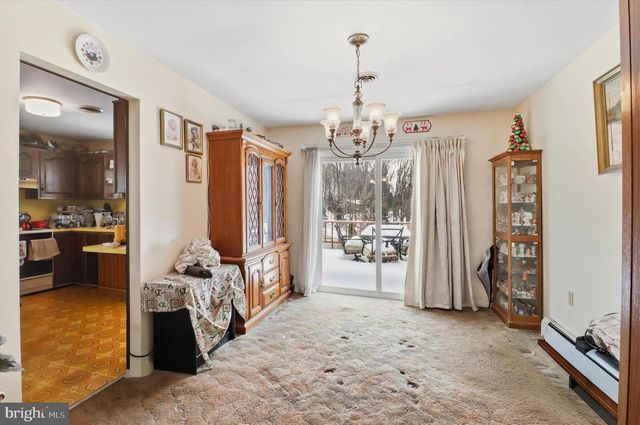 11 HILLYMEDE DR, Hummelstown, PA 17036