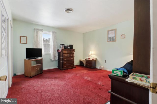 11 HILLYMEDE DR, Hummelstown, PA 17036