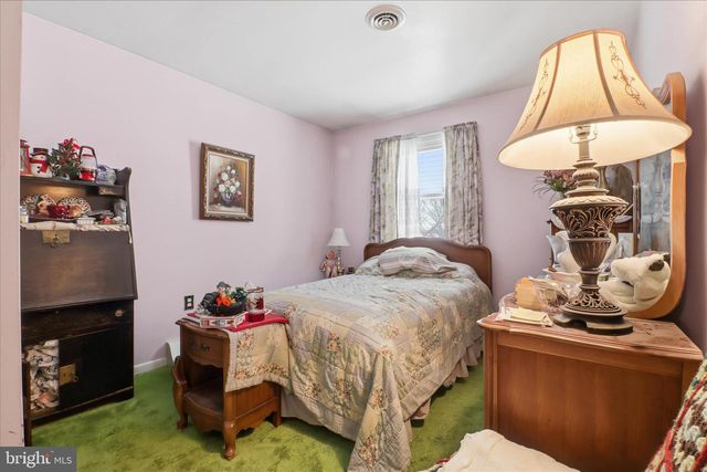 11 HILLYMEDE DR, Hummelstown, PA 17036