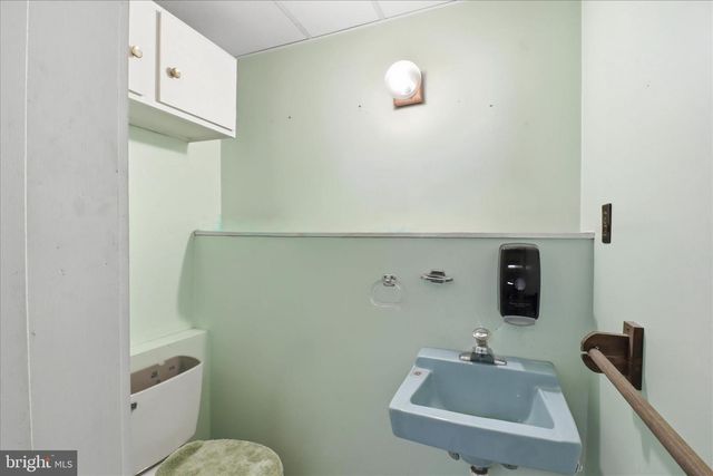 11 HILLYMEDE DR, Hummelstown, PA 17036