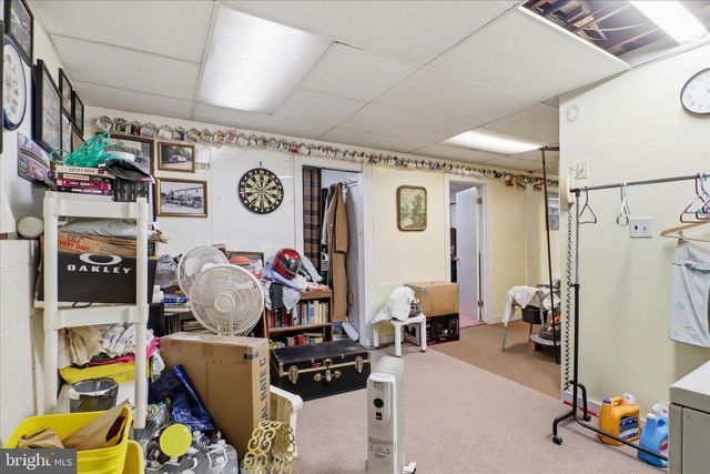 11 HILLYMEDE DR, Hummelstown, PA 17036