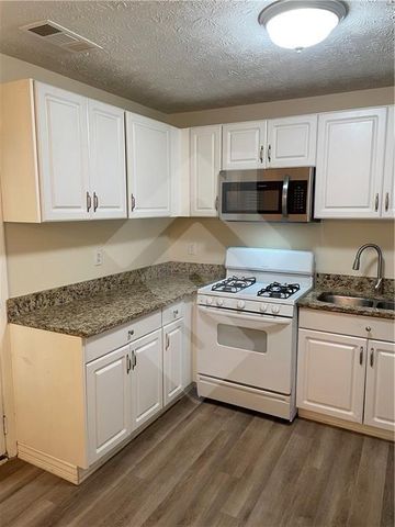 4267 Grogan Street NW, Acworth, GA 30101
