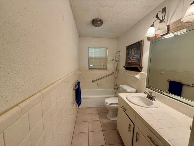 505 S San Jacinto Street, Whitney, TX 76692