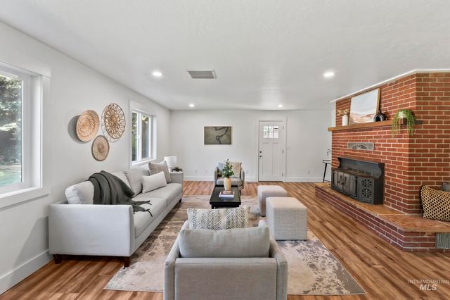 2802 S Inglewood Road, Boise, ID 83705