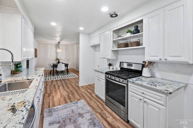 2802 S Inglewood Road, Boise, ID 83705