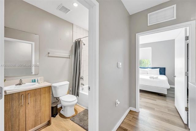 170 NW 158th St 7, Miami, FL 33169