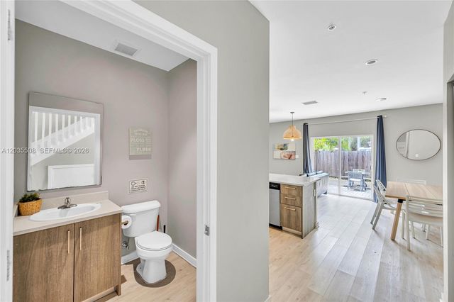 170 NW 158th St 7, Miami, FL 33169