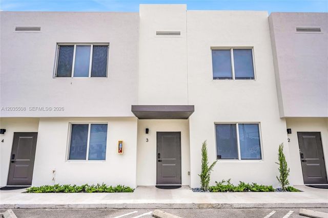 170 NW 158th St 7, Miami, FL 33169