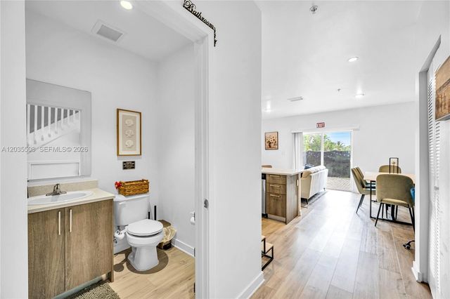 170 NW 158th St 7, Miami, FL 33169