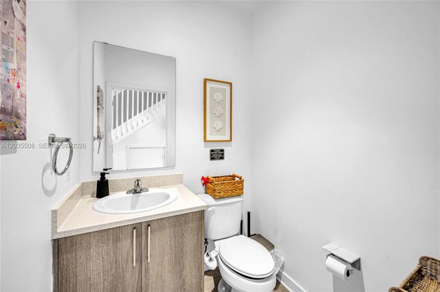 170 NW 158th St 7, Miami, FL 33169