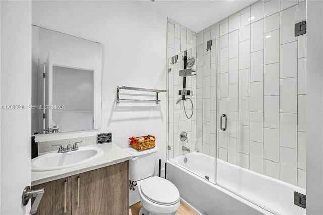 170 NW 158th St 7, Miami, FL 33169