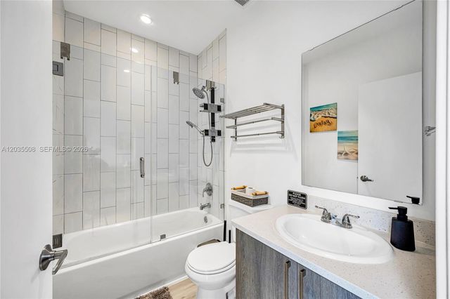 170 NW 158th St 7, Miami, FL 33169