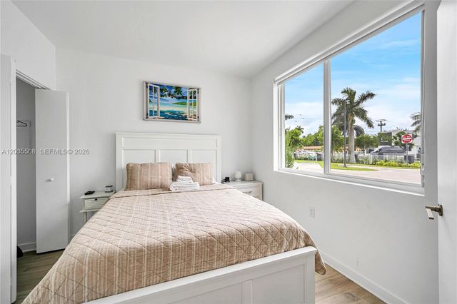 170 NW 158th St 7, Miami, FL 33169