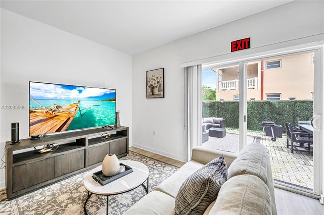 170 NW 158th St 7, Miami, FL 33169