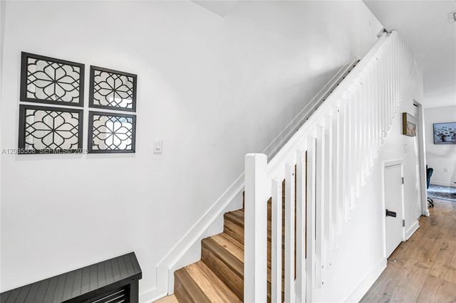170 NW 158th St 7, Miami, FL 33169