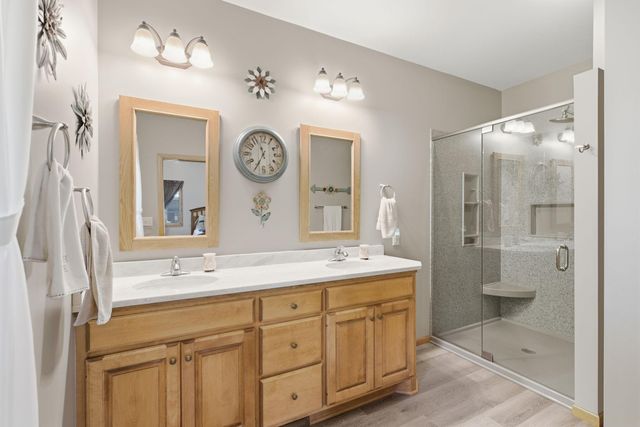 2311 Golf View Drive, River Falls, WI 54022