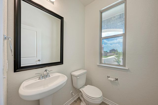 500 Dakota CRK, New Braunfels, TX 78130