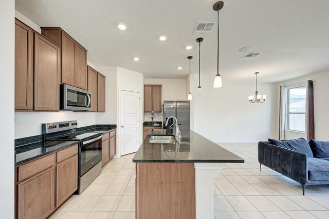 500 Dakota CRK, New Braunfels, TX 78130