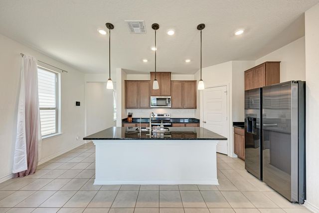 500 Dakota CRK, New Braunfels, TX 78130