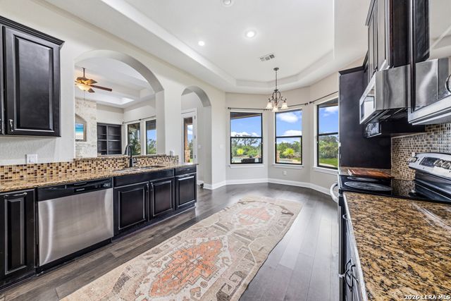 951 Private Road 3702, San Antonio, TX 78253