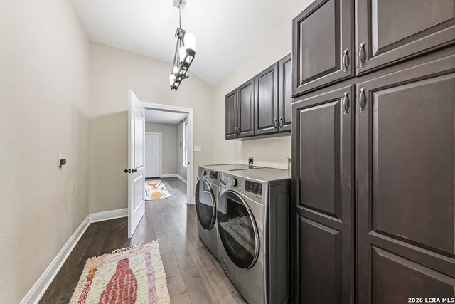 951 Private Road 3702, San Antonio, TX 78253