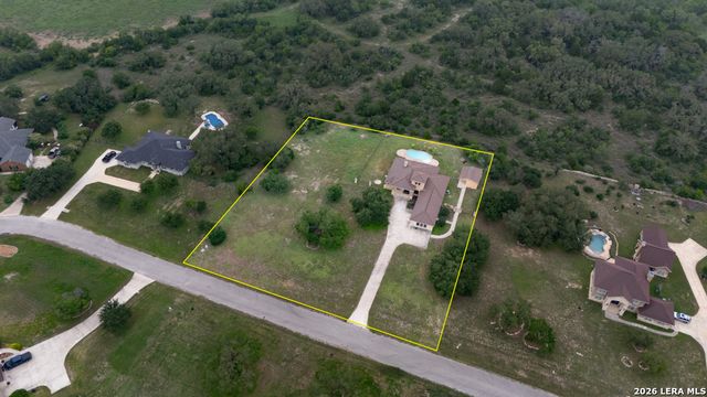 951 Private Road 3702, San Antonio, TX 78253