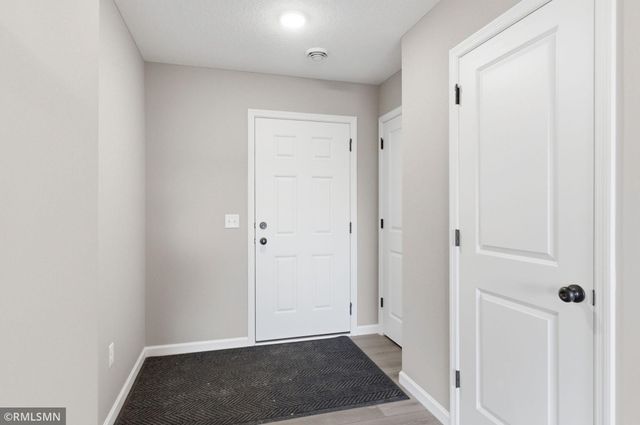 4482 223rd Street W, Farmington, MN 55024