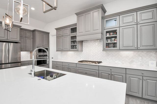 1354 Knollbridge Point Lane, Pinehurst, TX 77362