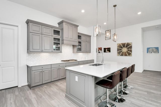 1354 Knollbridge Point Lane, Pinehurst, TX 77362