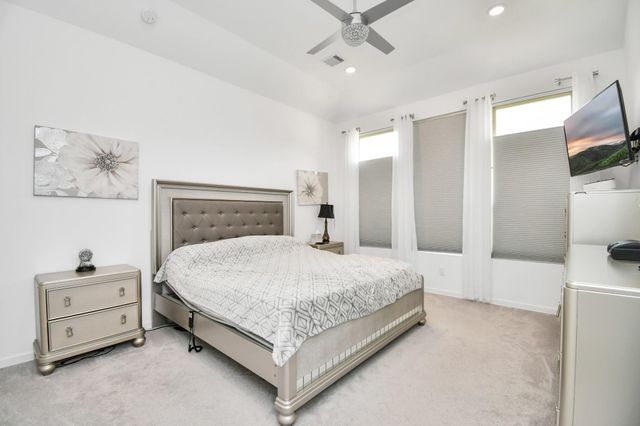 1354 Knollbridge Point Lane, Pinehurst, TX 77362