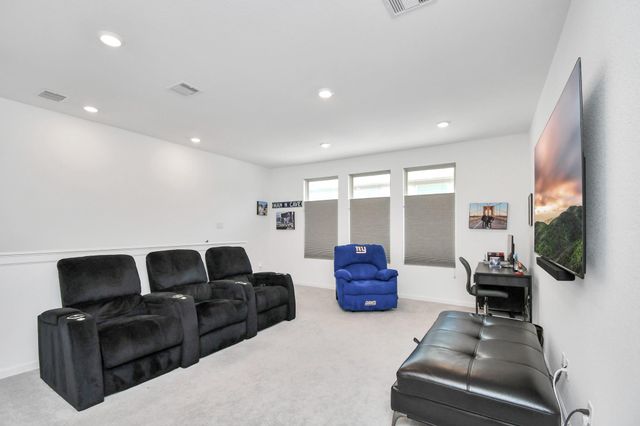 1354 Knollbridge Point Lane, Pinehurst, TX 77362