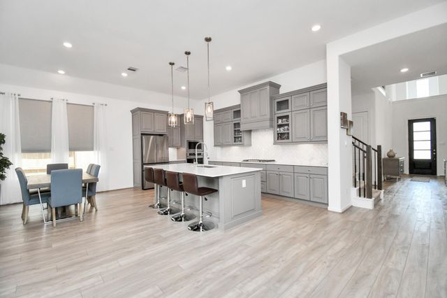 1354 Knollbridge Point Lane, Pinehurst, TX 77362