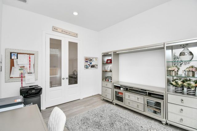 1354 Knollbridge Point Lane, Pinehurst, TX 77362