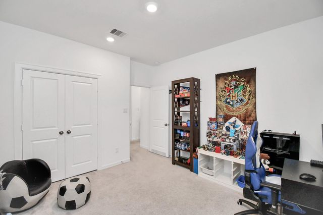 1354 Knollbridge Point Lane, Pinehurst, TX 77362