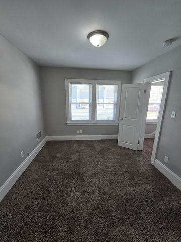 2205-2207 Sullivant Avenue, Columbus, OH 43223