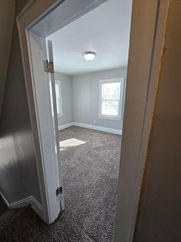 2205-2207 Sullivant Avenue, Columbus, OH 43223