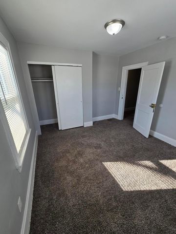 2205-2207 Sullivant Avenue, Columbus, OH 43223