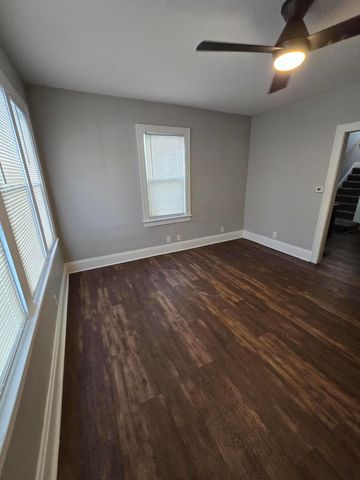 2205-2207 Sullivant Avenue, Columbus, OH 43223