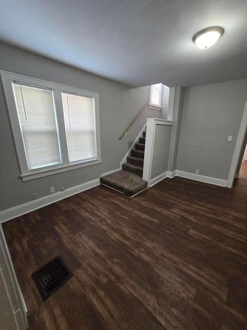 2205-2207 Sullivant Avenue, Columbus, OH 43223