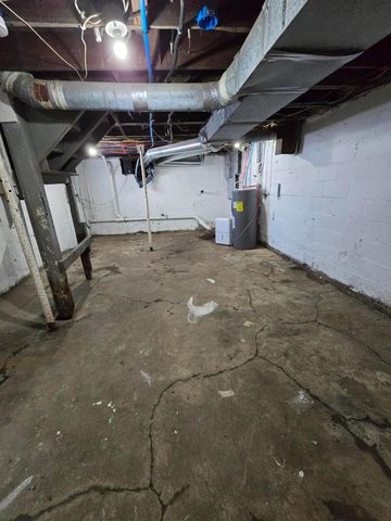 2205-2207 Sullivant Avenue, Columbus, OH 43223