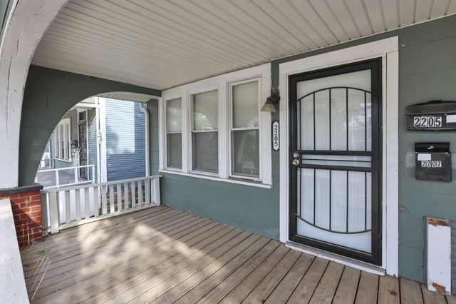 2205-2207 Sullivant Avenue, Columbus, OH 43223