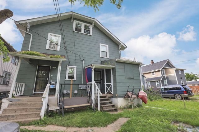 2205-2207 Sullivant Avenue, Columbus, OH 43223