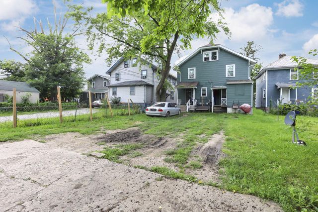 2205-2207 Sullivant Avenue, Columbus, OH 43223