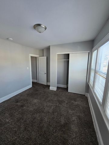 2205-2207 Sullivant Avenue, Columbus, OH 43223