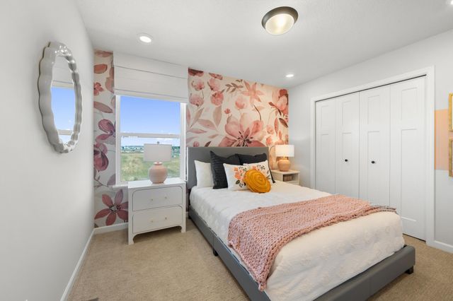 1005 Annagaire Curve, Rosemount, MN 55068