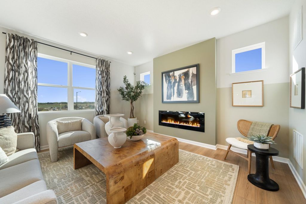 1005 Annagaire Curve, Rosemount, MN 55068