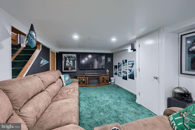 332 W CHURCH ST, Annville, PA 17003