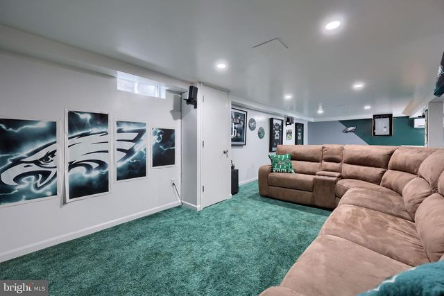 332 W CHURCH ST, Annville, PA 17003