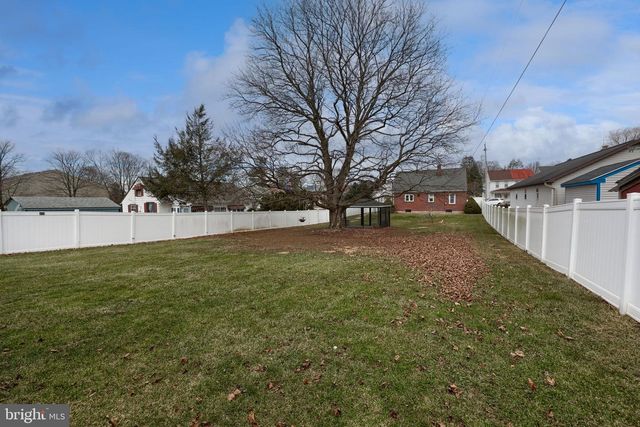 332 W CHURCH ST, Annville, PA 17003