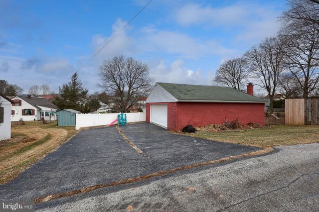 332 W CHURCH ST, Annville, PA 17003